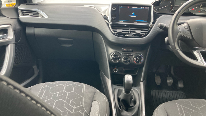 Peugeot 2008 1.2 PureTech Active 5dr Petrol Estate